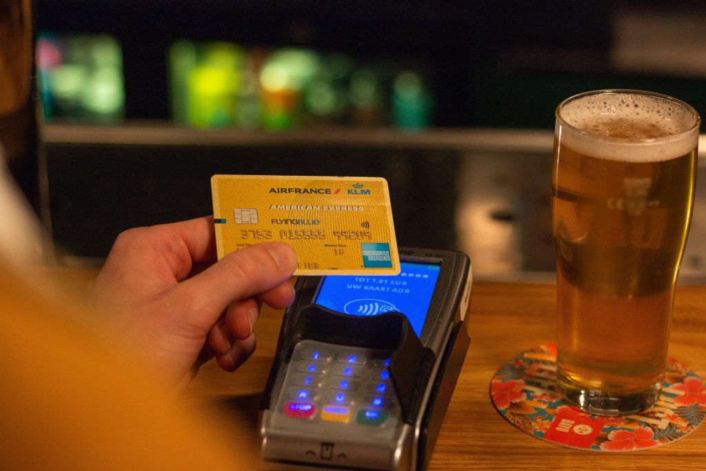 Wat Zijn De Voordelen Van Het Koppelen Van Je Creditcard Aan Digitale Portemonnees?